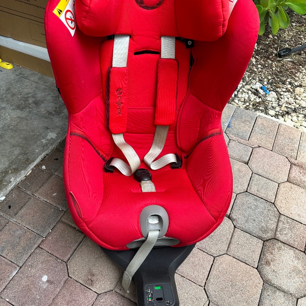 Cybex s i-size carseat